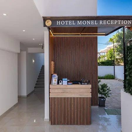 Monel Otel 4*