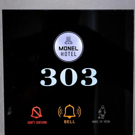 Monel ホテル クサミル