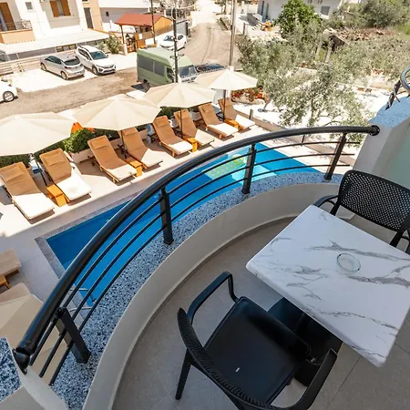 Monel Hotel