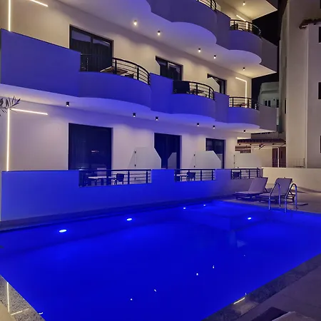 فندق Monel 4*