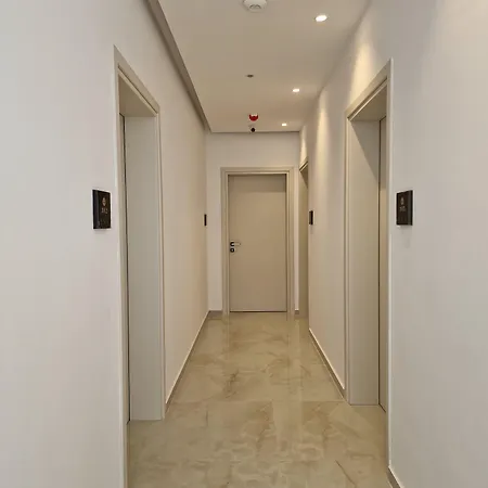 Monel Hotel 4*