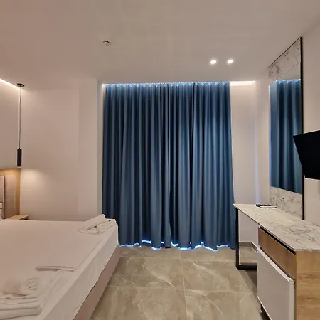 Hotel Monel 4*