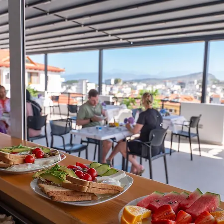 Hotel Monel Ksamil